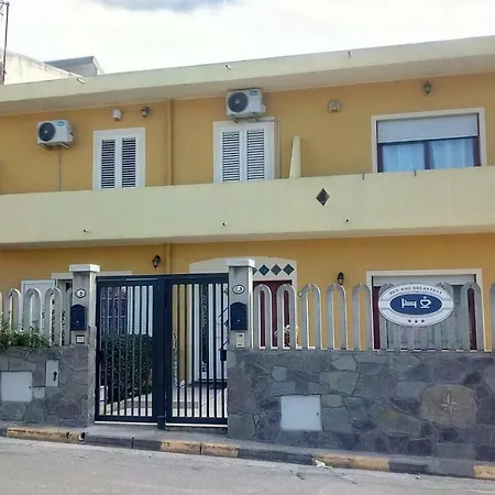 فندق مبيت وإفطار La Rosa Dei Venti Sardinya Sìnnai